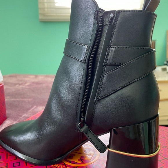 Tory Burch boots🪷 - Picture 4 of 6